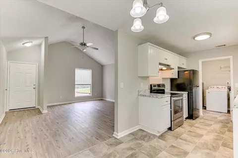 Entry Way - 3114 Ocean Dr, Augusta, GA 30909 photo 2 of 2