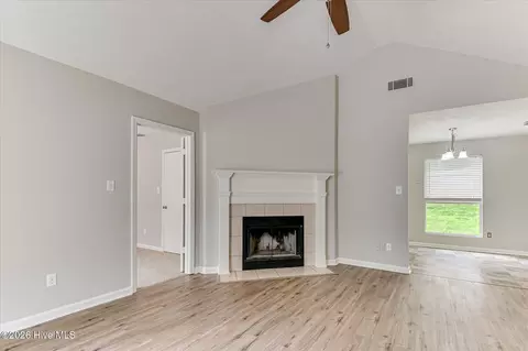 Living - 3114 Ocean Dr, Augusta, GA 30909 photo 2 of 4