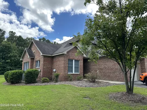 136 Golf Club Dr #A, Elizabeth City, NC 27909