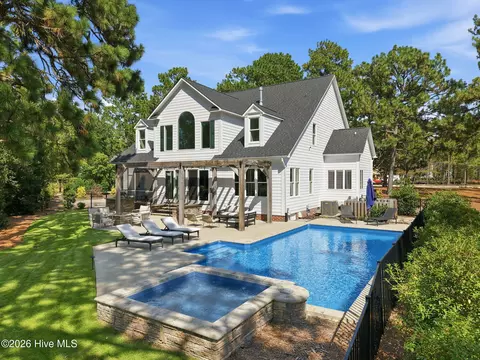 Exterior - 102 Chesterfield Dr, Pinehurst, NC 28374 photo 2 of 15