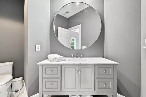 Bath - 102 Chesterfield Dr, Pinehurst, NC 28374 photo 9 of 11