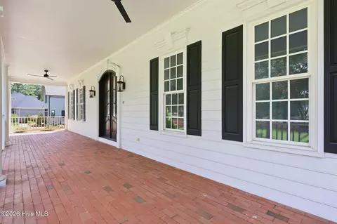 Exterior - 102 Chesterfield Dr, Pinehurst, NC 28374 photo 6 of 15