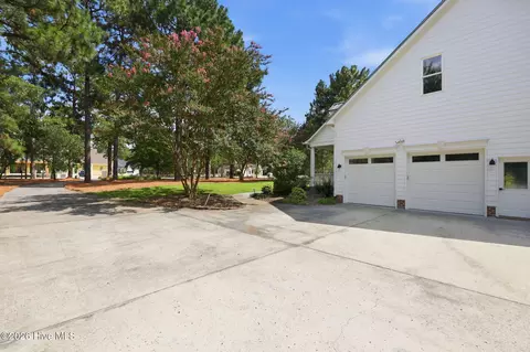 Exterior - 102 Chesterfield Dr, Pinehurst, NC 28374 photo 8 of 15