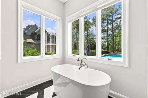 Bath - 102 Chesterfield Dr, Pinehurst, NC 28374 photo 5 of 11
