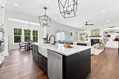 Kitchen - 268 Edgewood Rd, Cameron, NC 28326 photo 4 of 7
