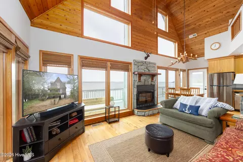 Living - 103 Sir John White Ct, Kill Devil Hills, NC 27948 photo 1 of 4
