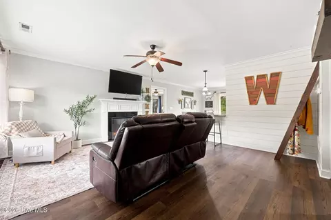 Entry Way - 2746 Madison Hardee Rd, Ayden, NC 28513 photo 1 of 3