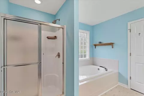 Bath - 3 Oak Tree Ln, Pinehurst, NC 28374 photo 2 of 6