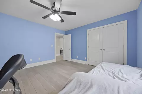 Bedroom - 16 W Singing Ave, Hampstead, NC 28443 photo 3 of 5