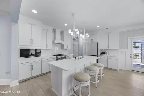 Kitchen - 16 W Singing Ave, Hampstead, NC 28443 photo 1 of 2