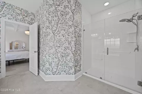 Bath - 16 W Singing Ave, Hampstead, NC 28443 photo 2 of 6