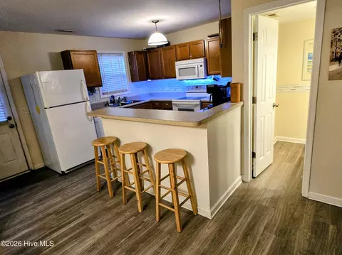 Kitchen - 147 Apache Trl, Havelock, NC 28532 photo 1 of 3