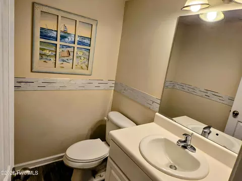 Bath - 147 Apache Trl, Havelock, NC 28532 photo 3 of 3