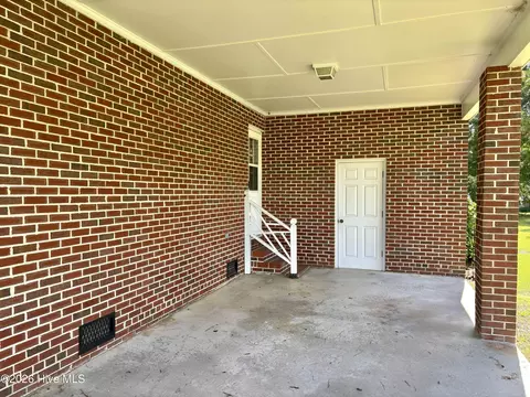Exterior - 111 Varsity Rd, Murfreesboro, NC 27855 photo 2 of 5