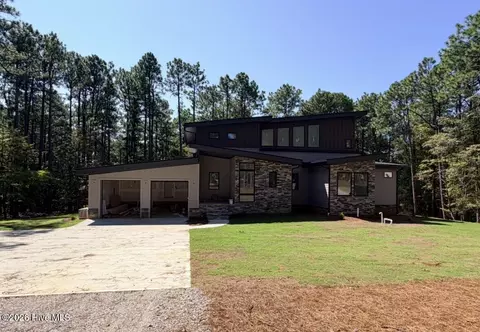 239 Hill Rd, Southern Pines, NC 28387