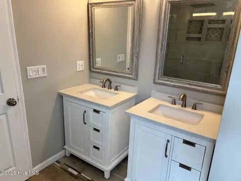 Bath - 4867 Flagstone Ct, Evans, GA 30809 photo 1 of 3