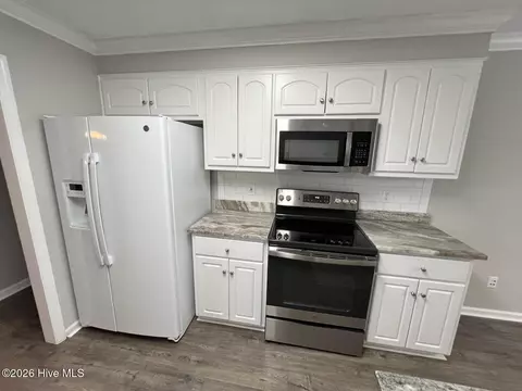 Kitchen - 4867 Flagstone Ct, Evans, GA 30809 photo 3 of 3