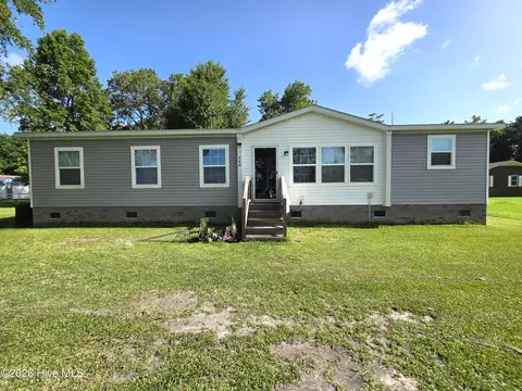 349 Old 30 Rd, Jacksonville, NC 28546