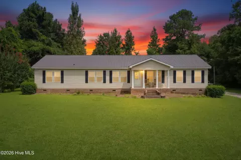 1002 First Ave, Whiteville, NC 28472