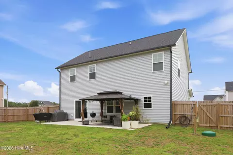 Exterior - 284 E Ivybridge Dr, Hubert, NC 28539 photo 7 of 7