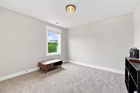 Bedroom - 284 E Ivybridge Dr, Hubert, NC 28539 photo 4 of 7