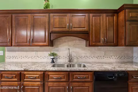 Kitchen - 561 Live Oak Ct, Martinez, GA 30907 photo 2 of 4