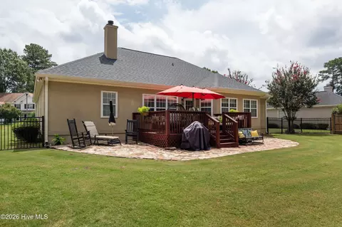 Exterior - 561 Live Oak Ct, Martinez, GA 30907 photo 7 of 10