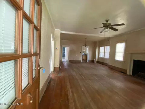 411 E Baker St, Tarboro, NC 27886 photo 5