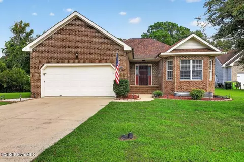 206 Bayswater Ct, New Bern, NC 28562