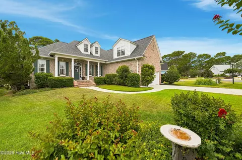3287 Wild Azalea Way SE, Southport, NC 28461