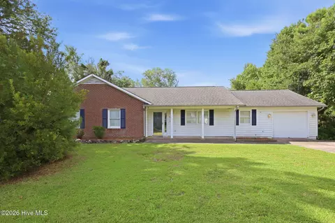 3605 Plantation Rd, Morehead City, NC 28557