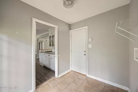 Entry Way - 1904 Valley Spring Rd, Augusta, GA 30909 photo 2 of 5