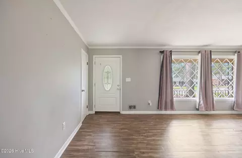 Living - 1904 Valley Spring Rd, Augusta, GA 30909 photo 1 of 9