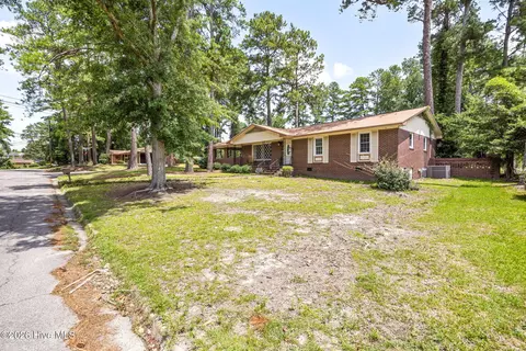 Exterior - 1904 Valley Spring Rd, Augusta, GA 30909 photo 5 of 15