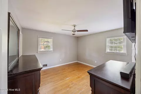 Bedroom - 1904 Valley Spring Rd, Augusta, GA 30909 photo 5 of 6