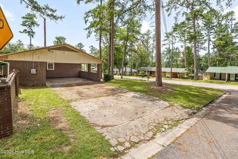 Exterior - 1904 Valley Spring Rd, Augusta, GA 30909 photo 1 of 15