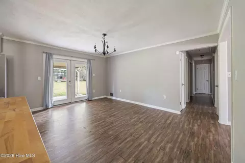 Living - 1904 Valley Spring Rd, Augusta, GA 30909 photo 9 of 9