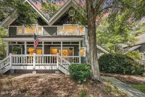 818 Indigo Village Ct, Southport, NC 28461