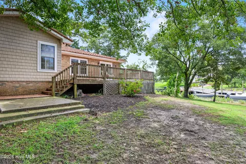 Exterior - 667 Hughes Rd, Hampstead, NC 28443 photo 12 of 19