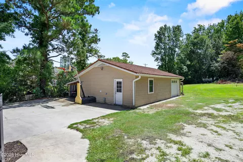 Exterior - 667 Hughes Rd, Hampstead, NC 28443 photo 9 of 19