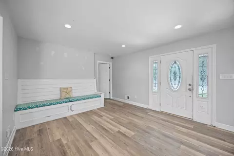 Entry Way - 667 Hughes Rd, Hampstead, NC 28443 photo 1 of 4