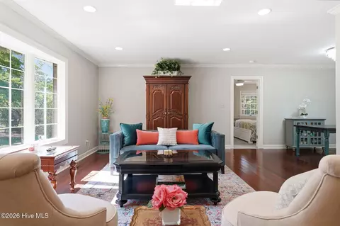 Living - 45 Thunderbird Ln, Pinehurst, NC 28374 photo 1 of 5