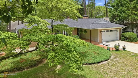 Exterior - 45 Thunderbird Ln, Pinehurst, NC 28374 photo 20 of 33