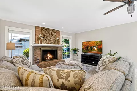 Living - 45 Thunderbird Ln, Pinehurst, NC 28374 photo 2 of 5