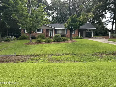 4646 Windsor Rd, Elm City, NC 27822