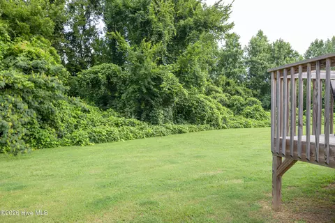 Exterior - 207 Dixie Cir, Clinton, NC 28328 photo 4 of 6