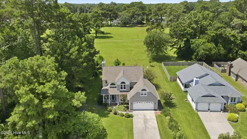 213 Stadler Dr, New Bern, NC 28560