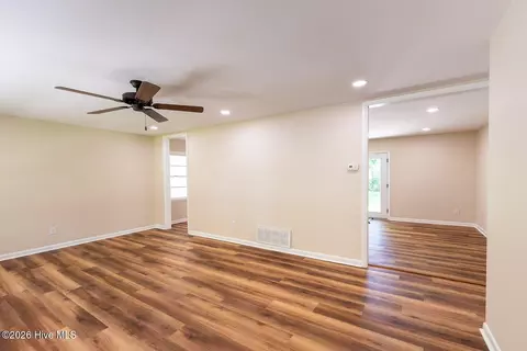 Living - 210 Old Evans Rd, Martinez, GA 30907 photo 2 of 4