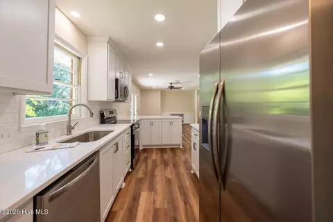 Kitchen - 210 Old Evans Rd, Martinez, GA 30907 photo 2 of 2