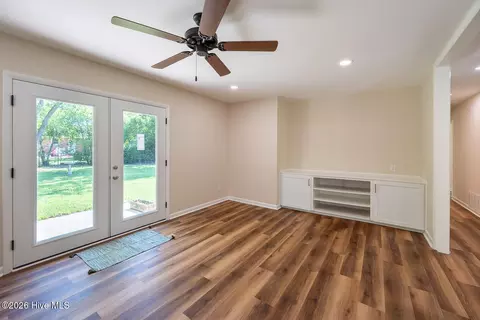 Living - 210 Old Evans Rd, Martinez, GA 30907 photo 3 of 4